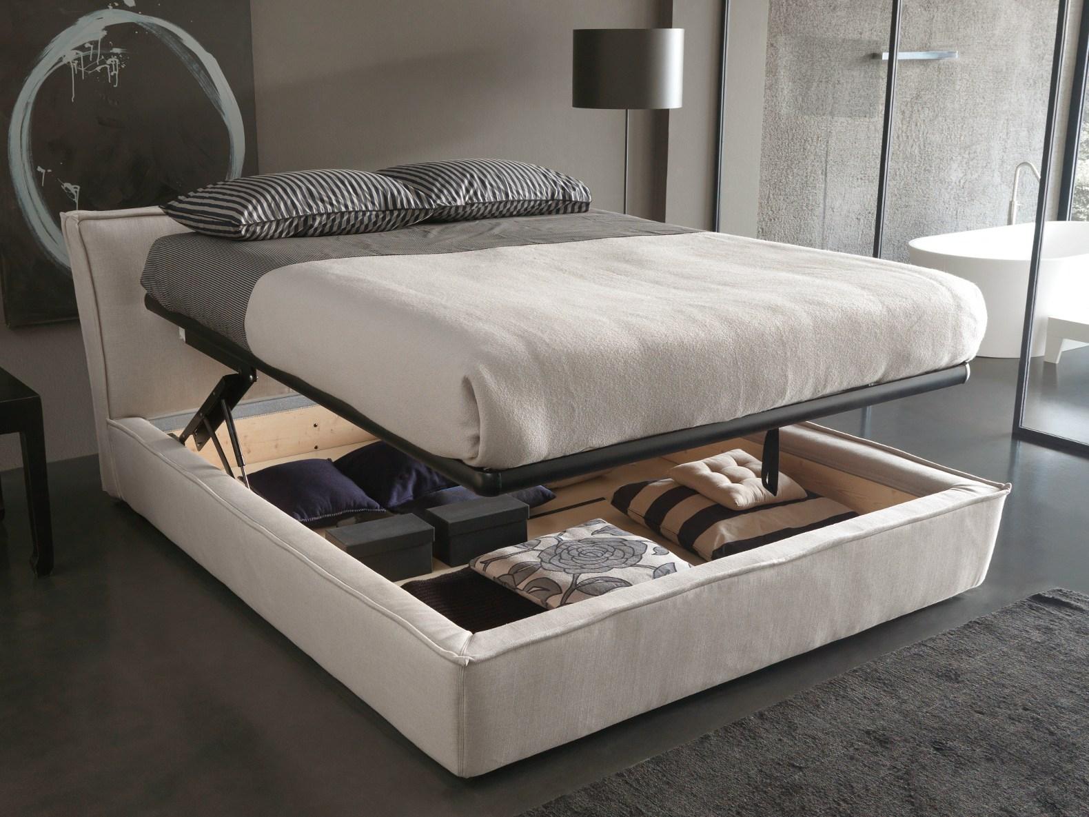 Кровать в итальянском стиле